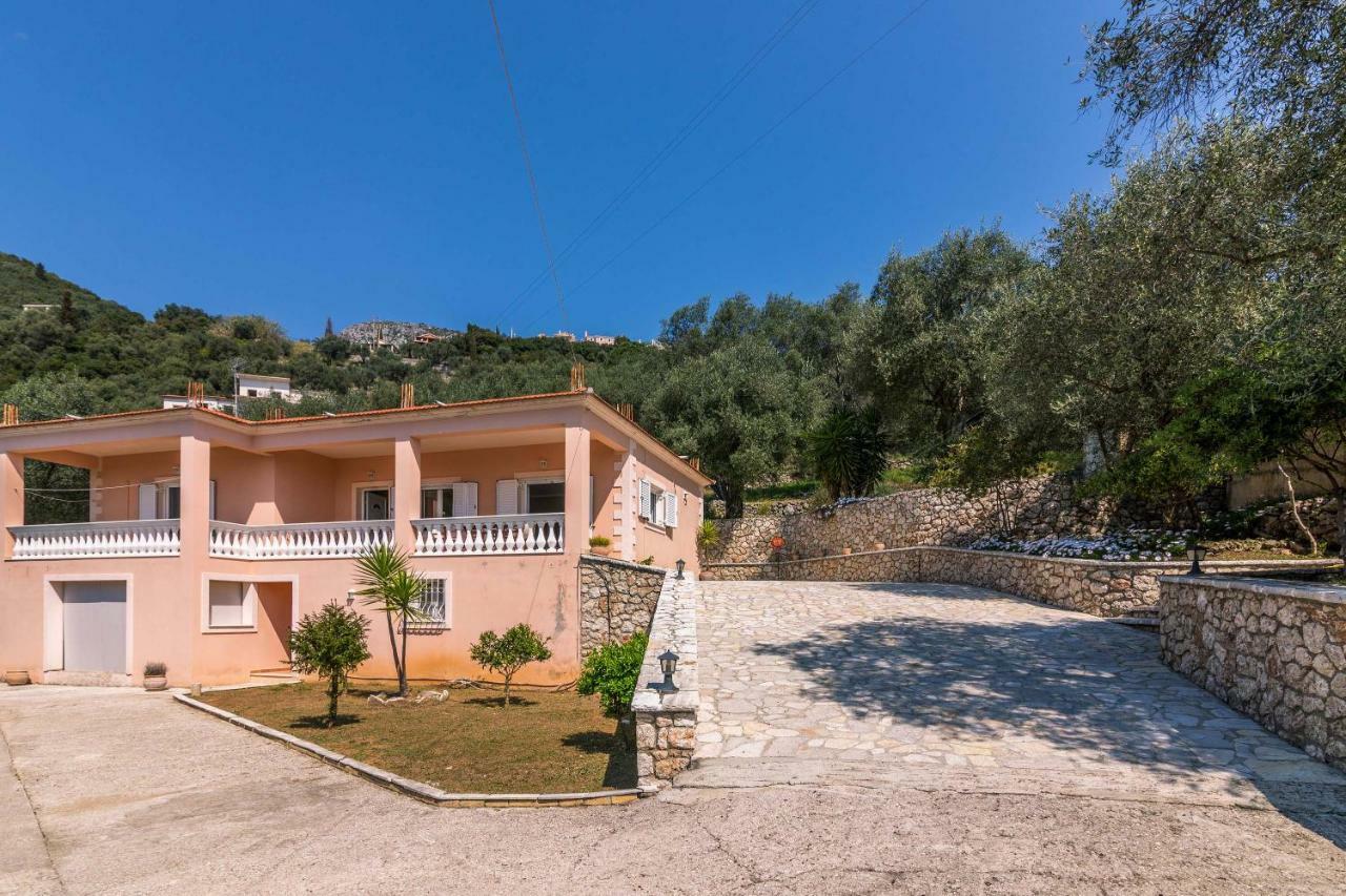 The Olive Grove Cottage By Konnect - 2,5Km From Ipsos Bagian luar foto